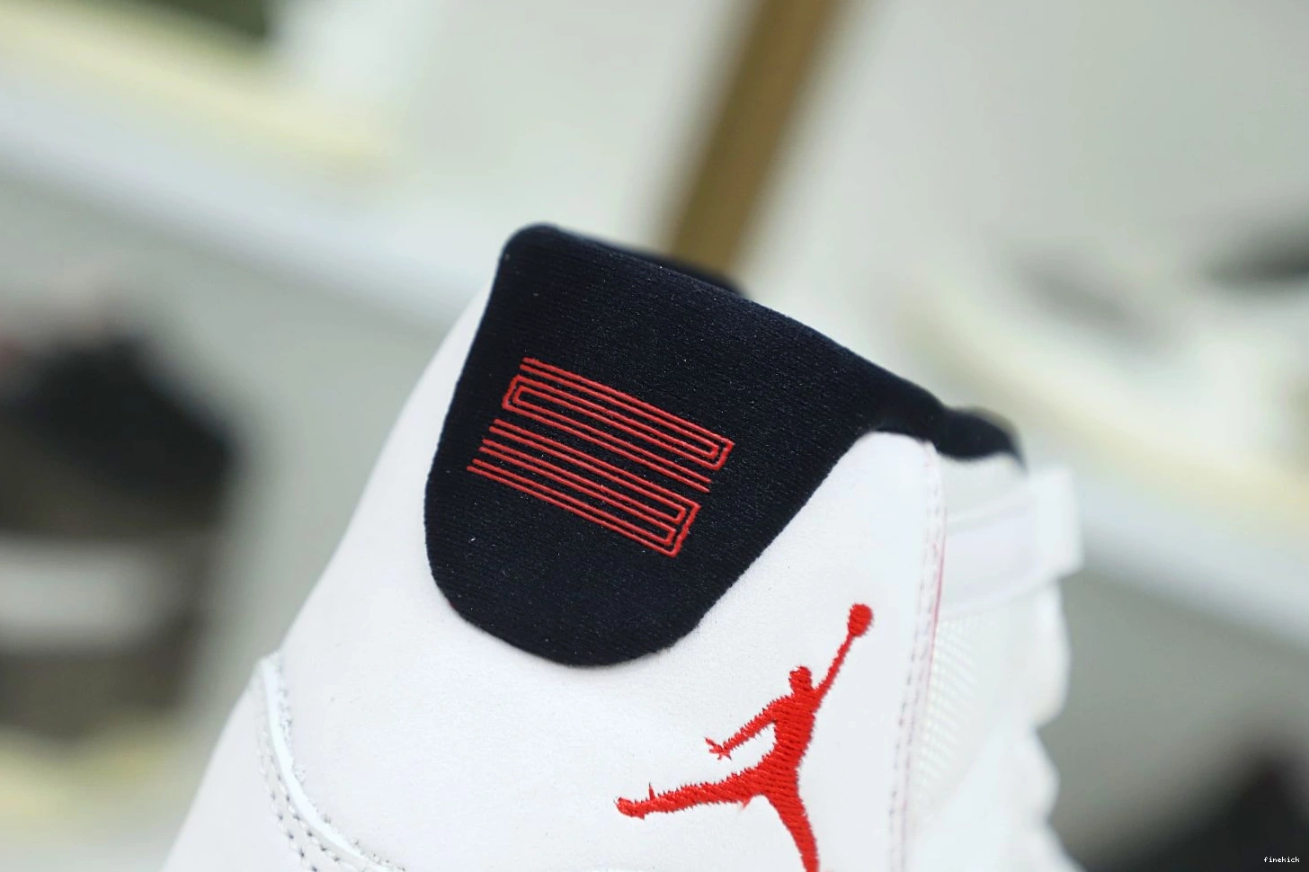 XI AIR JORDAN TINT PLATINUM RETRO 11 0726